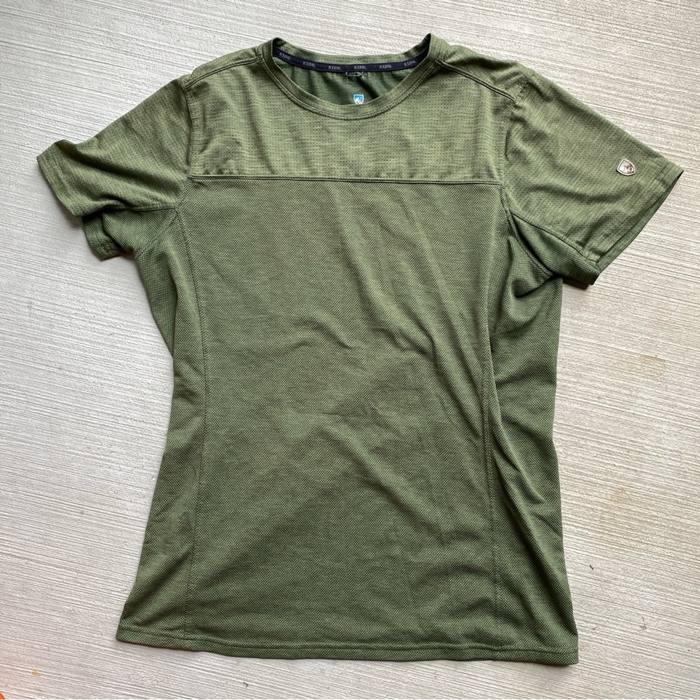 Kuhl Men  Engineered Krew T Shirt Medium Army Green UPF 30 Performance Stretch